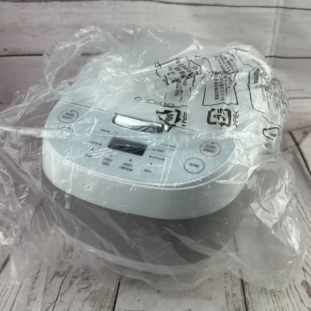 Cuckoo CR 0632F 6 Cup Micom Rice Cooker White Silver Steamer Tray Open Box